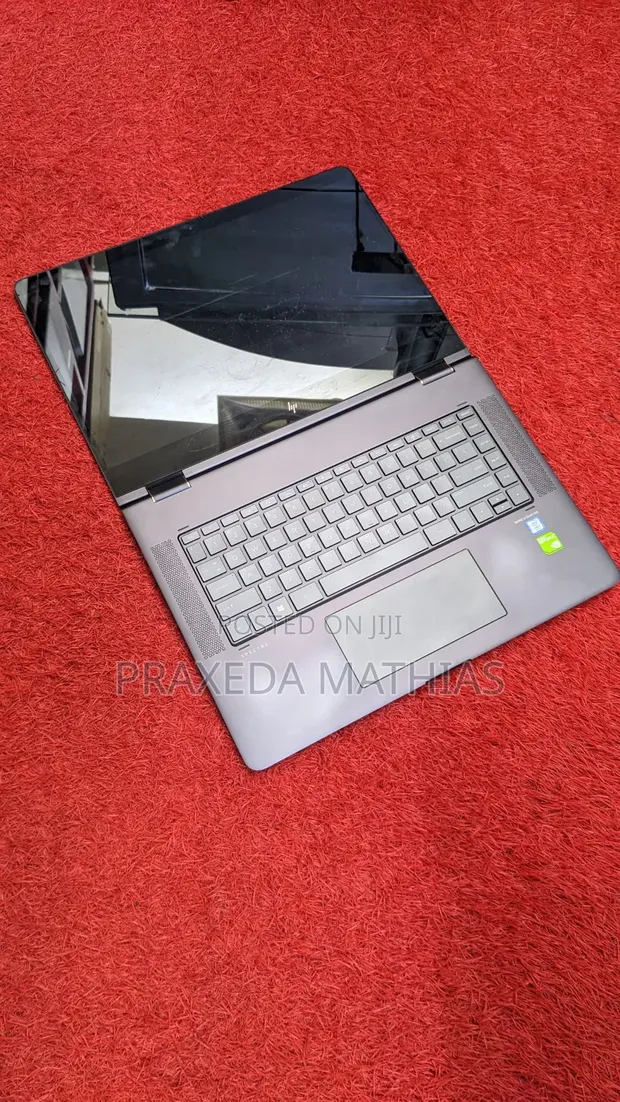HP Spectre x360 15 Laptop - Core i7, 16GB RAM, 512GB SSD - 1