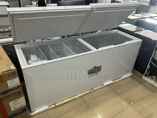 Westpoint Double Door Freezer 670 Liters - 1