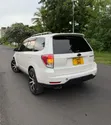 Subaru Forester 2010 White - 4