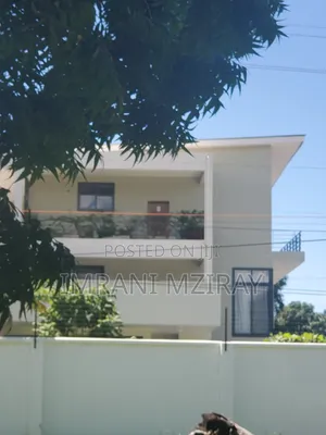 8 Bedroom House for Rent in Masaki
