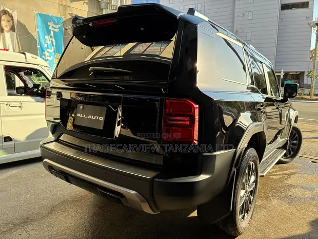 Toyota Land Cruiser LC250 2024 Black - 1
