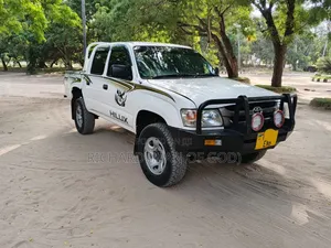 Toyota Hilux 2003 Double Cab Pickup