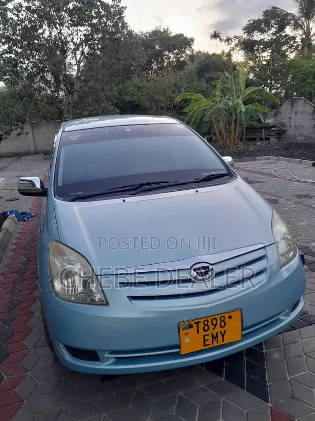 Toyota Corolla Spacio 2005 Kijani - 1