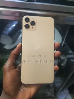 Apple iPhone 11 Pro Max 64GB Gold