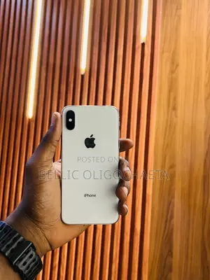 Apple iPhone X 64GB White