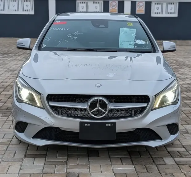 Mercedes-Benz GLA-Class 2014 Burgundy - 1