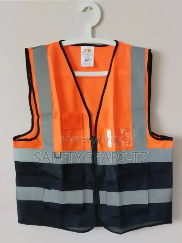 High Visibility Reflective Vest with 5 Pockets - 1