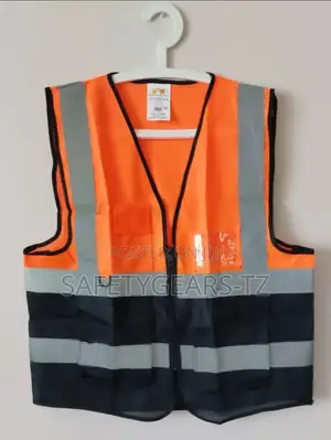Koti la Kujionyesha la Hi Vis lenye Mifuko 5