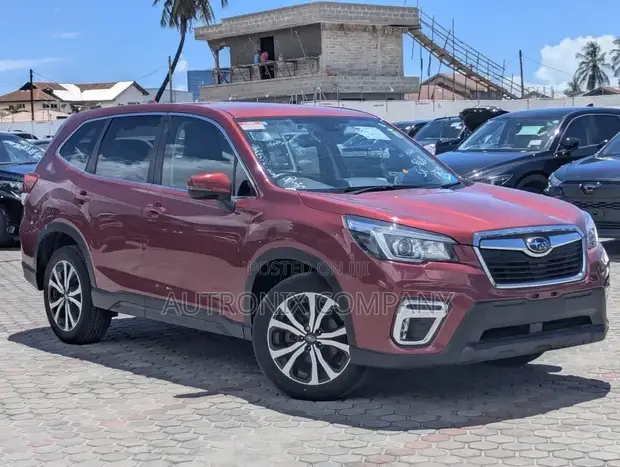 Subaru Forester 2.5i Limited AWD 2018 Nyekundu - 1