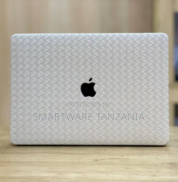 MacBook Hard Case - White Woven Basket Texture Snap Cover - 1