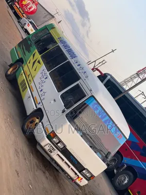 Toyota Coaster 2000 - Basi la Abiria 28