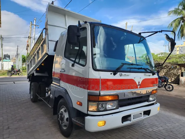 Mitsubishi Fuso Fighter 6D17 Truck (1998) - 1