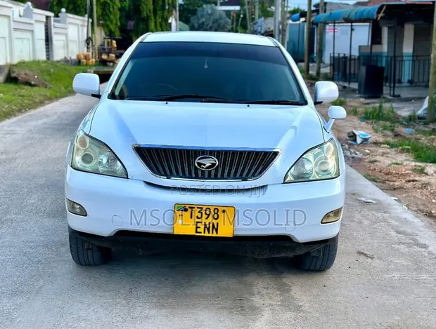 Toyota Harrier 2006 White - 1