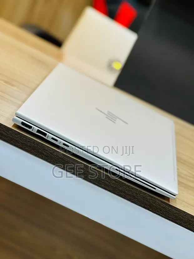 Laptop HP EliteBook 840 G9 - Intel Core i7, 16GB RAM, 512GB SSD - 1