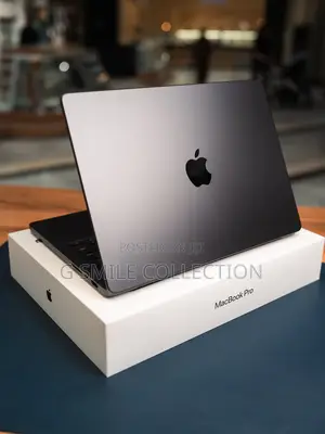 Apple MacBook Pro 2025 M5 14-inch 16GB RAM 512GB SSD