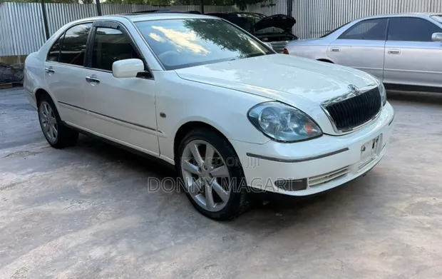 Toyota Brevis 2005 White - 1