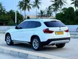 BMW X1 2011 Nyeupe - 2