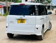 Toyota Sienta 2004 White - 3