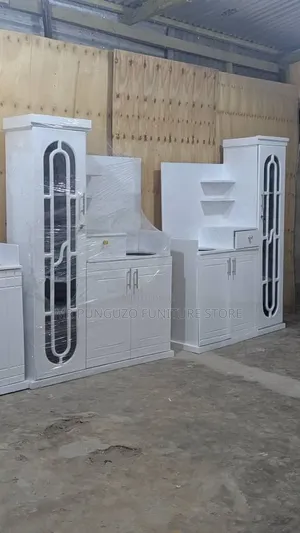 Kitchen Cabinets and Units