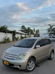 Toyota IST 2004 Gold - 2
