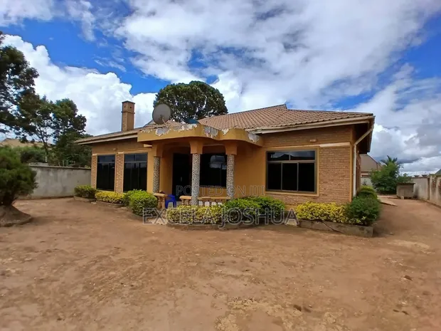 3 Bedroom House for Sale in Excela Joshua, Njombe Mjini - 1