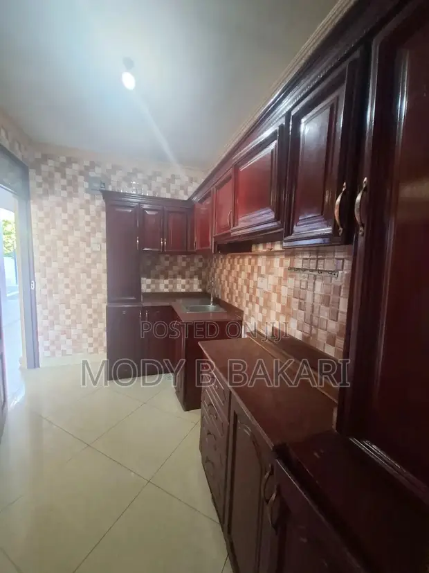 7 Bedroom House for Rent in Mikocheni - 1
