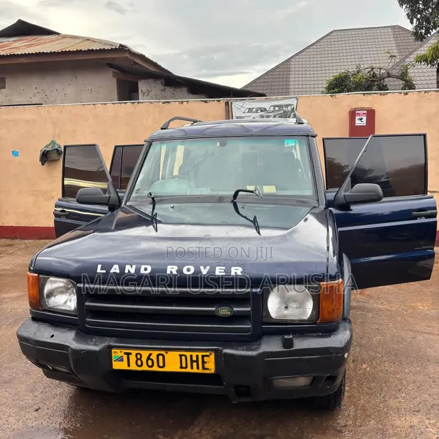 Land Rover Discovery 2002 Blue - 1