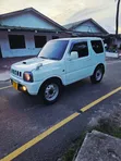 Suzuki Jimny 2000 White - 1