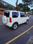 Suzuki Jimny 2000 White - 4