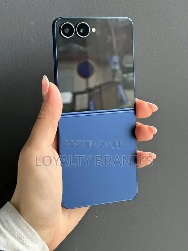Samsung Galaxy Z Flip7 512GB Mpya Bluu - 1
