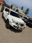 Toyota Land Cruiser Prado 2014 Nyeupe - 1