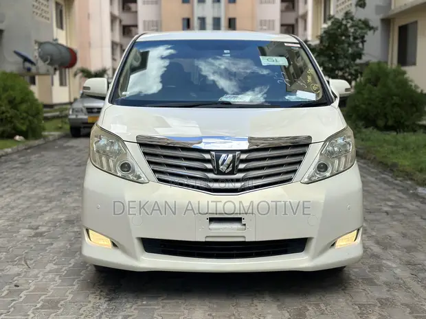 Toyota Alphard 2.4 Petrol FWD 2012 White - 1