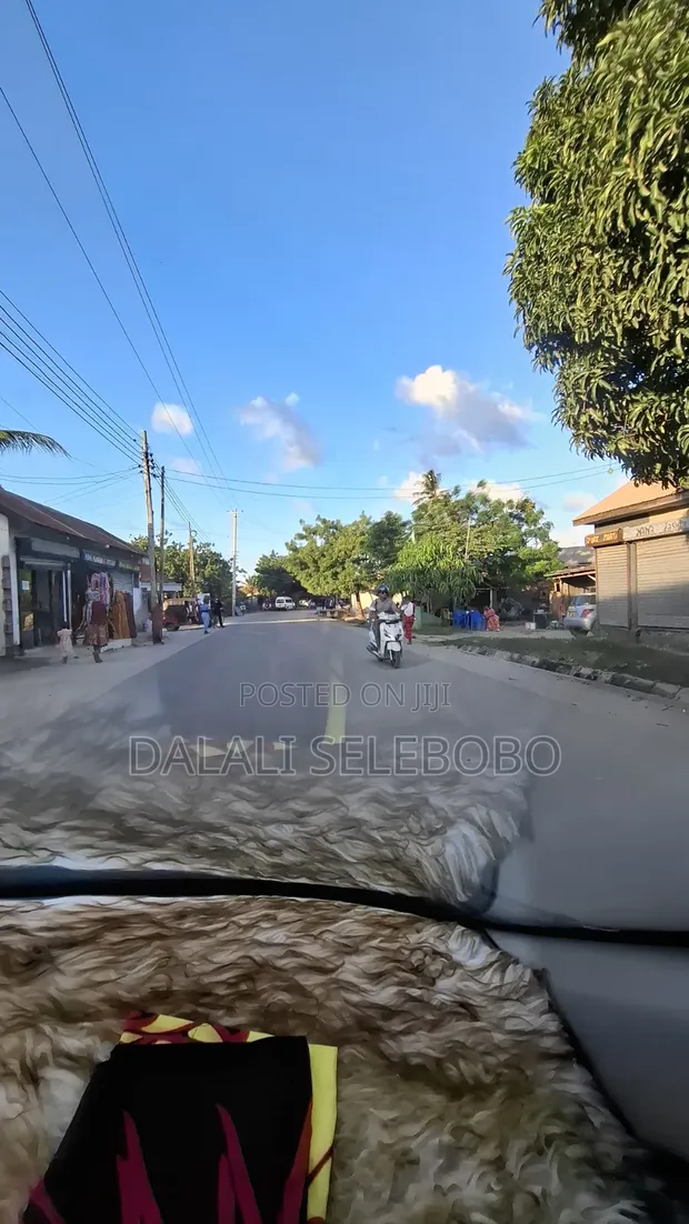 6-Bedroom Bungalow for Sale, Kinondoni MCC, Mwananyamala - 1