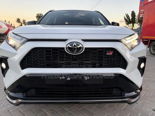 New Toyota RAV4 GR Sport Hybrid 2025 - 1