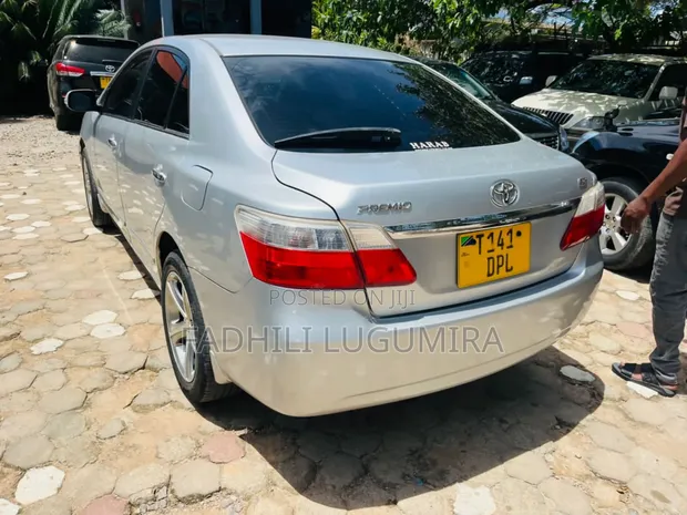 Toyota Premio 2008 Silver - 1