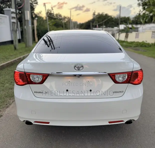Toyota Mark X 2012 - 1