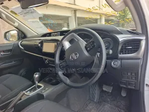 Toyota Hilux Double Cabin 2021