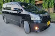 Toyota Noah 2.0 143hp AWD (7 Sehemu) 2009 Nyeusi - 4