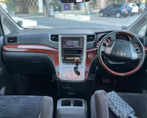 Toyota Alphard 2002 Nyeusi Matt