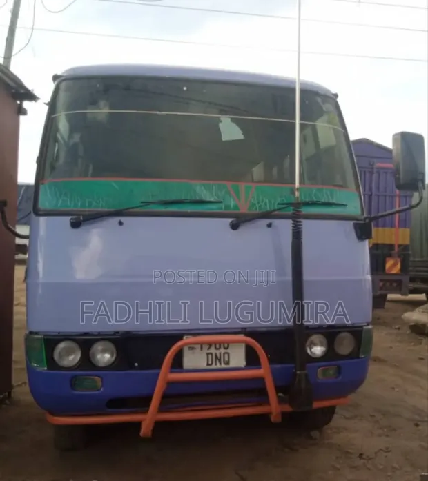 Mitsubishi Fuso Rosa 1998 - 1