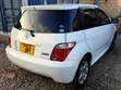 Toyota IST 2005 White - 4