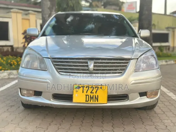 Toyota Premio 2004 Silver - 1