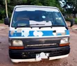 Toyota HiAce 2000 White - 1