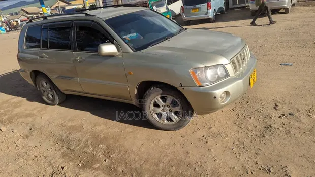 Toyota Kluger 2003 Beige - 1