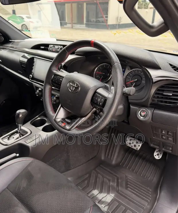 Toyota Hilux Revo GR-Sport Double Cab 2.4 Diesel 4WD Automatic 2022 - 1