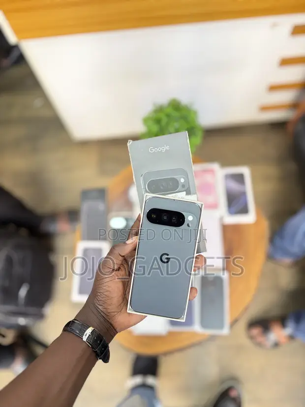 Google Pixel 10 Pro XL 256GB Black - 1
