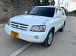 Toyota Kluger 2004 Pearl White - 3