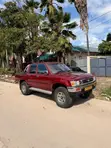 Toyota Hilux 1999 Red - 1