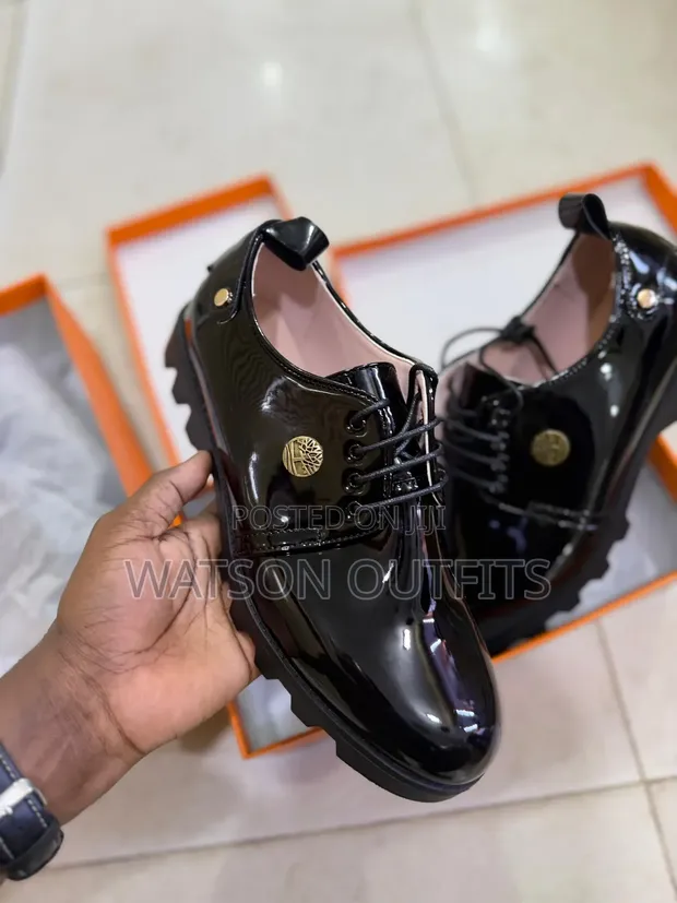 Men's Classic Leather Shoes - 1