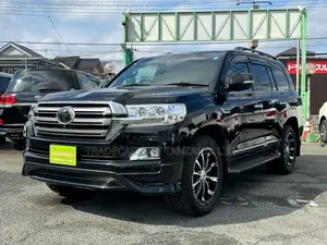 2021 Toyota Land Cruiser 200 ZX Black